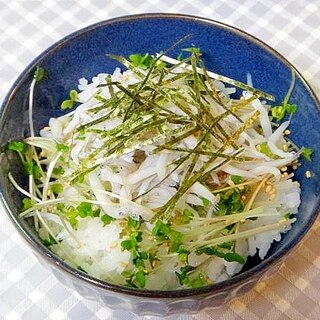 しらすスプラウト丼